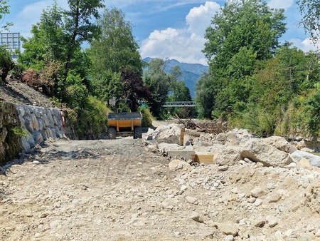 14-Sanacijska obnova vodotokov in hudournikov po poplavah (7)
